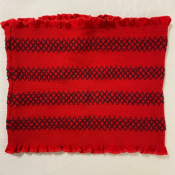 Red bandeau crop top - Picture 2 of 3